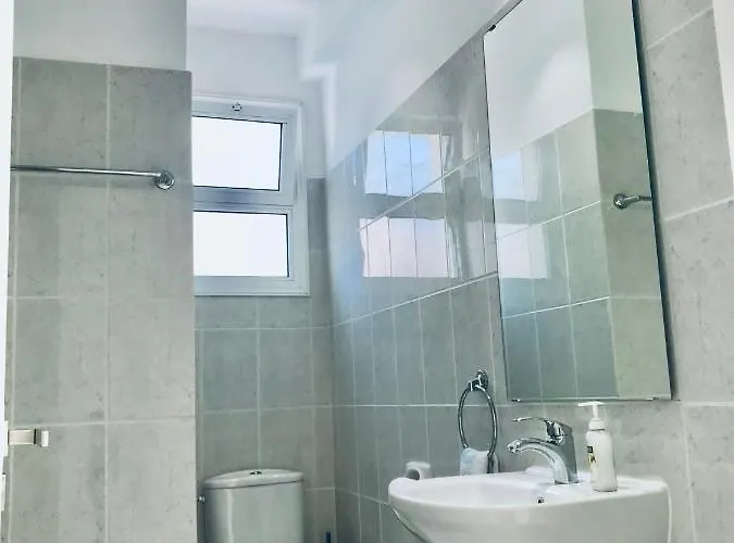 度假居 Diana Townhouse 5 Paphos